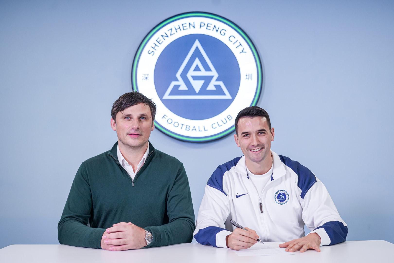 星空体育-记者：周定洋在深圳拿顶薪，他和新鹏城外援都不享受优惠政策