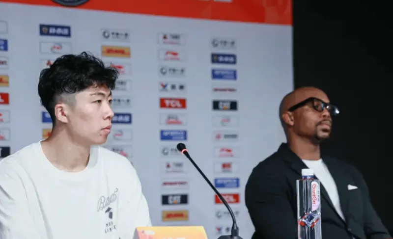 星空体育-广州主帅：今天对方平时命中率只有20%的球员三分也进好几个